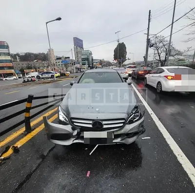Photo 1 of 9: 2015 Mercedes-Benz C200 — Korean insurance auction
