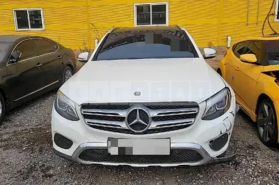 Photo 1 of 34: 2016 Mercedes-Benz GLC220d 4Matic, VIN WDC0G0FB7GF052845 — Korean insurance auction