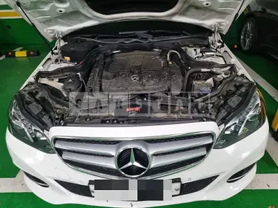 Photo 1 of 4: 2014 Mercedes-Benz Subsubbenz E300 4Matic — Korean insurance auction