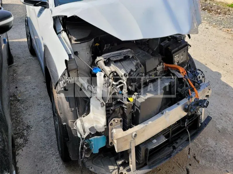 Photo 2 of 8: 2019 Hyundai Kona Electric, VIN KMHK281GFKU054968 — Korean insurance auction