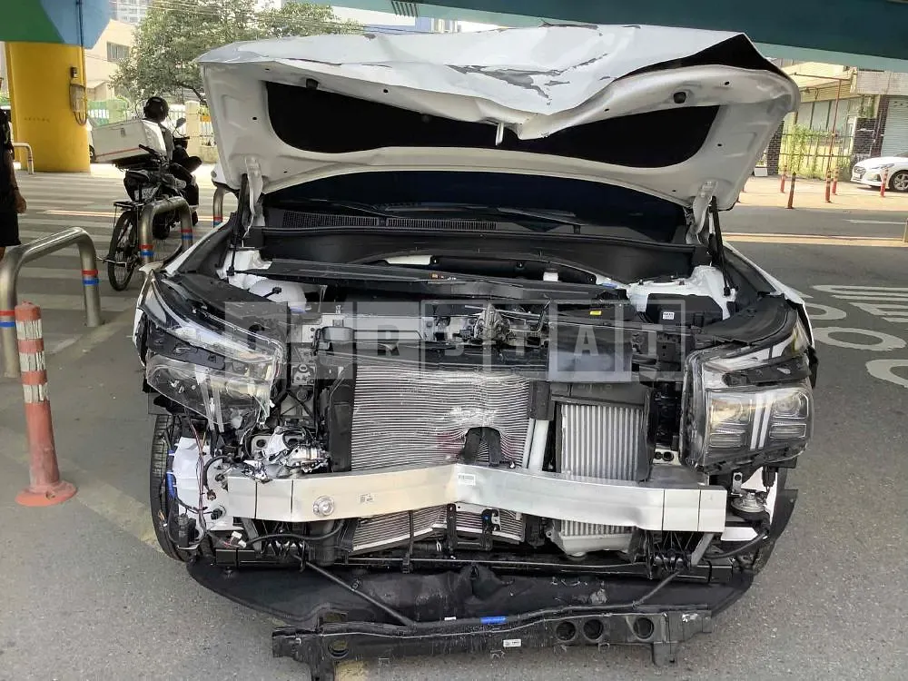 Photo 2 of 48: 2023 Hyundai Santa Fe, VIN KMHS581LHPU474023 — Korean insurance auction