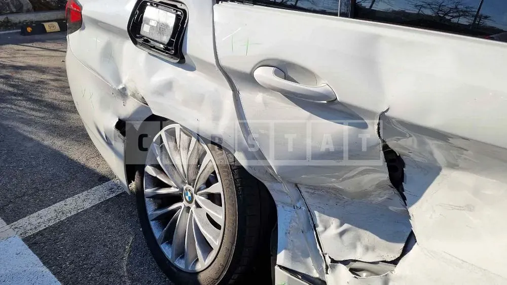 Photo 2 of 17: 2022 BMW 520i, VIN WBA11BH07NCK14181 — Korean insurance auction