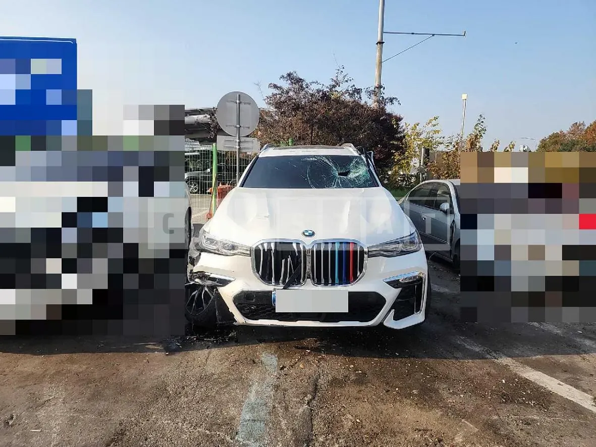 Photo 2 of 56: 2020 BMW X7 xDrive 30d M Sport Pack, VIN WBACW8106L9D57420 — Korean insurance auction
