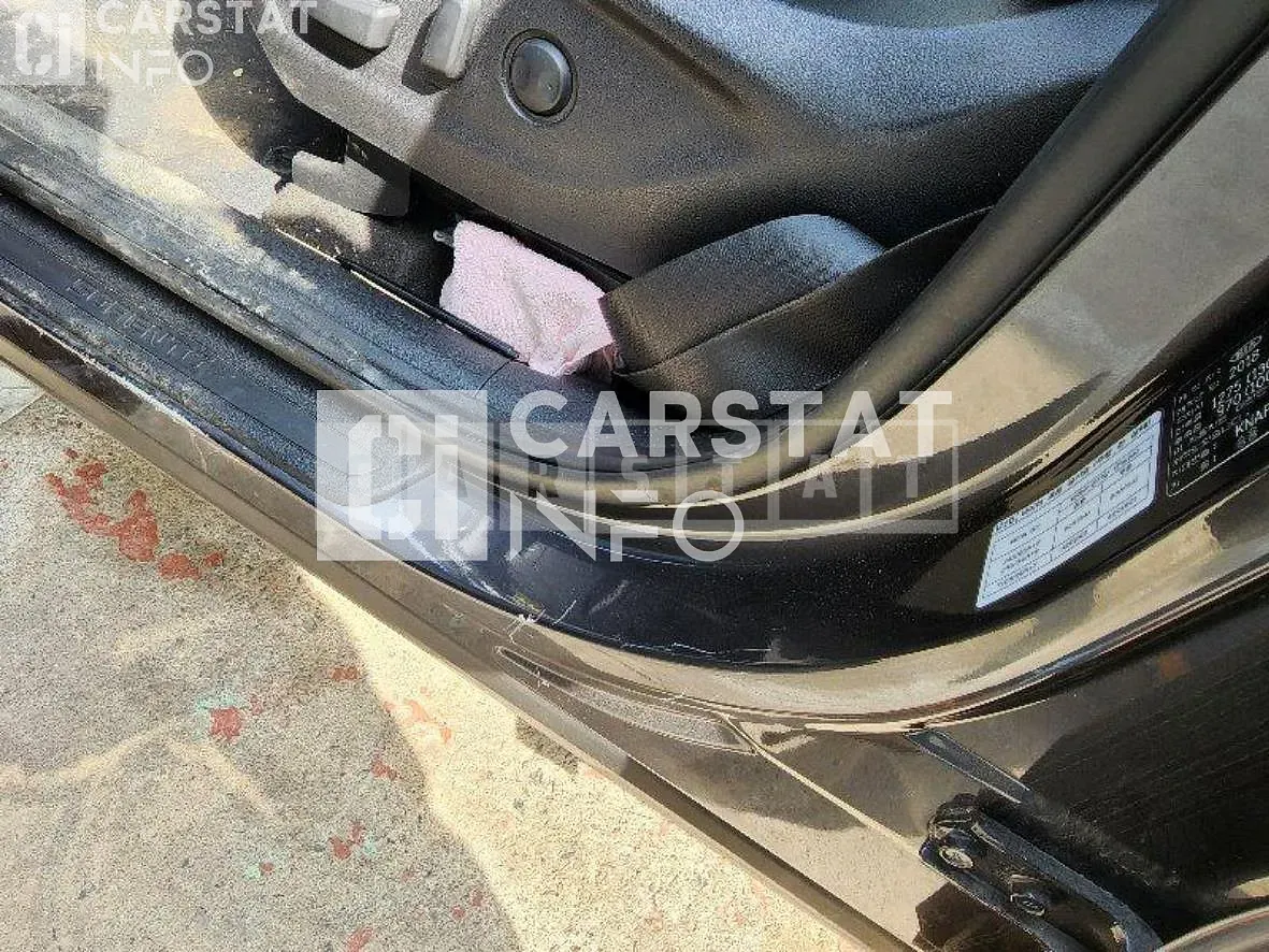 Photo 2 of 46: 2018 Kia Sorento, VIN KNAPG81BDJA439364 — Korean insurance auction