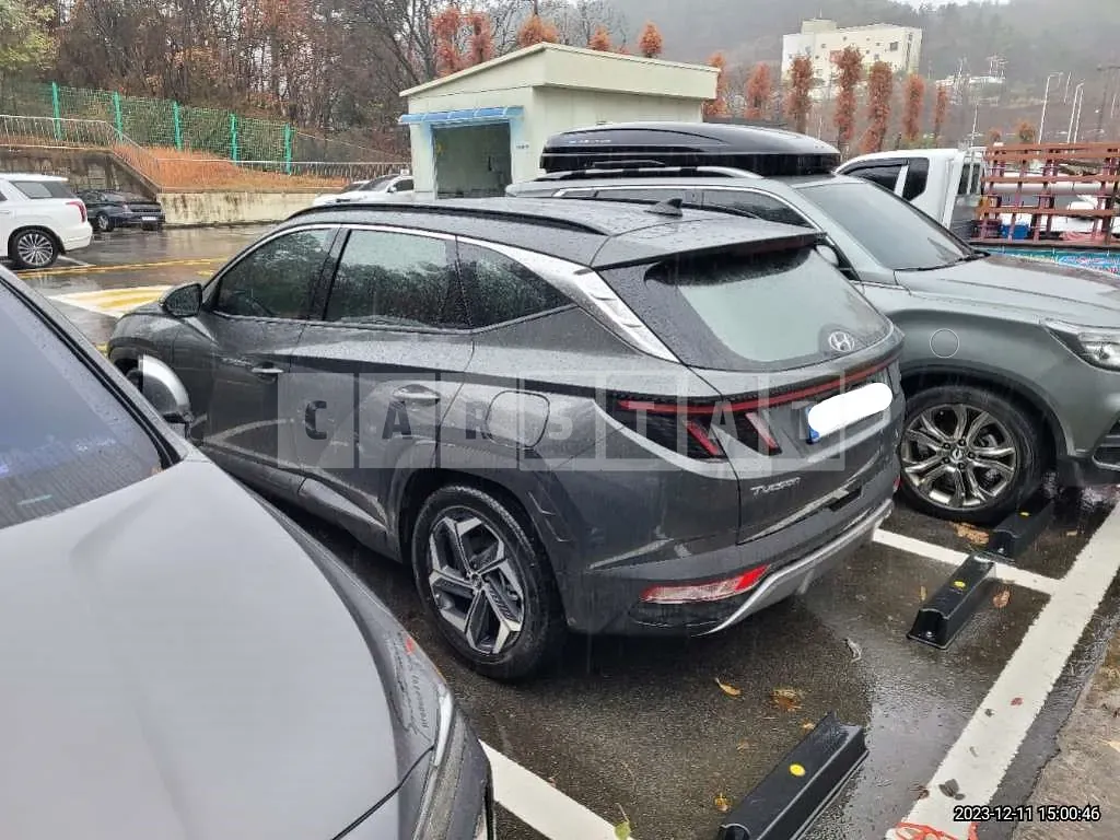Photo 2 of 13: 2023 Hyundai Tucson, VIN KMHJE811BPU162613 — Korean insurance auction