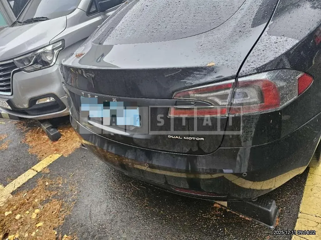 Photo 2 of 32: 2019 Tesla Model S Long Range — Korean insurance auction