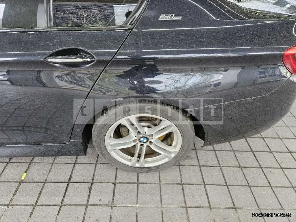 Photo 2 of 36: 2016 BMW 520d, VIN WBA5E5102GG203960 — Korean insurance auction