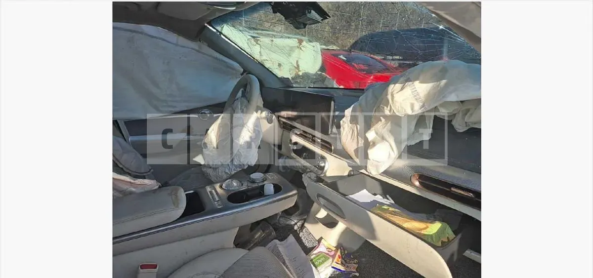 Photo 2 of 12: 2021 Genesis GV60 Electric Car — Korean insurance auction