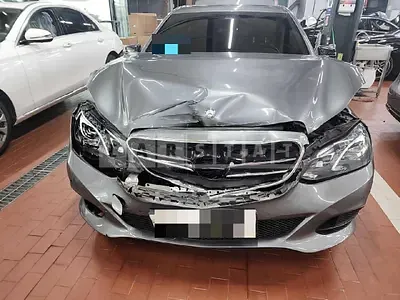 Photo 1 of 41: 2015 Mercedes-Benz E220 BlueTec, VIN WDDHF0AB9GB286808 — Korean insurance auction