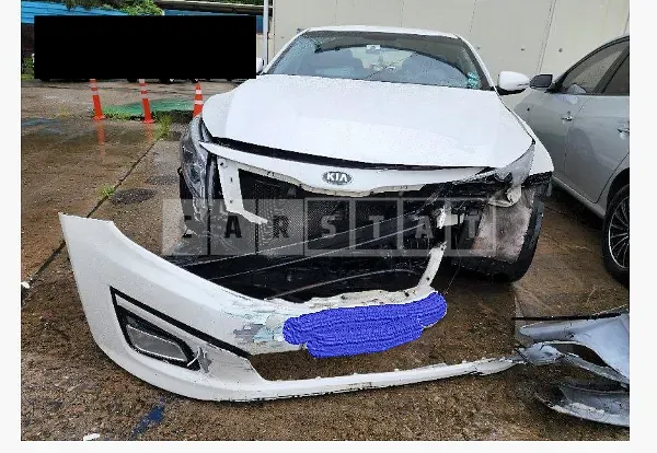 Photo 2 of 8: 2015 Kia K5 2.0 (LPI), VIN KNAGN418BFA550613 — Korean insurance auction