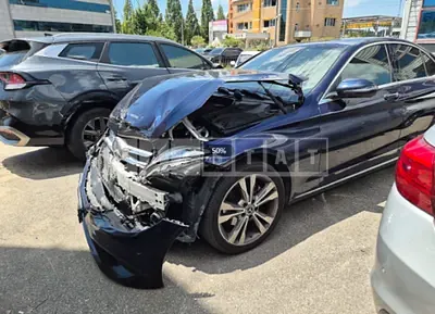 Photo 1 of 13: 2019 Mercedes-Benz C 220d — Korean insurance auction