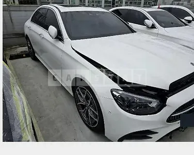 Photo 1 of 16: 2022 Mercedes-Benz E220 d 4Matic — Korean insurance auction