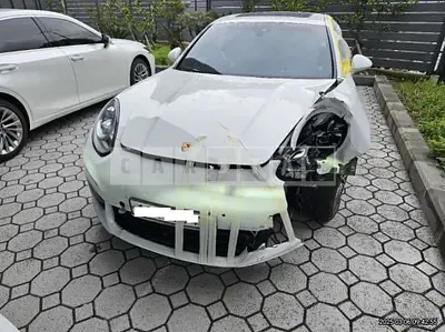 Photo 1 of 17: 2016 Porsche Panamera 4 — Korean insurance auction