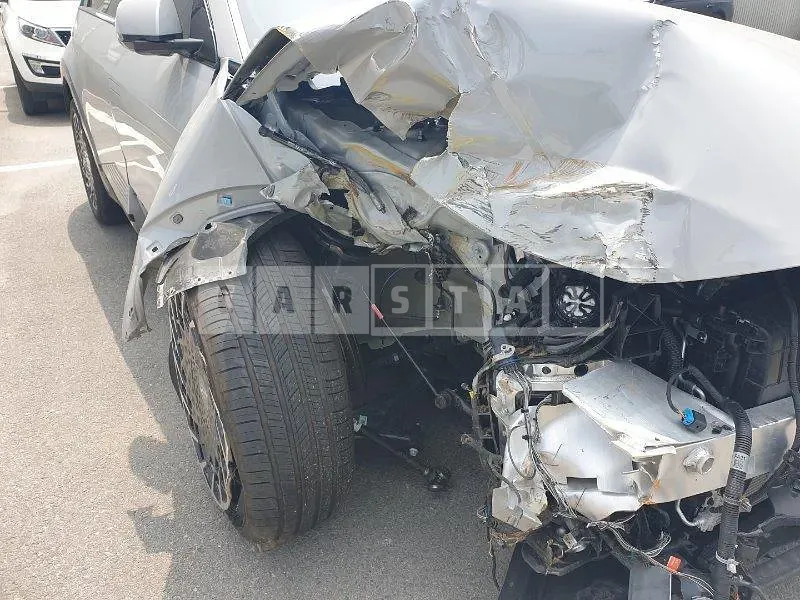 Photo 2 of 35: 2024 Hyundai IONIQ 5, VIN KMHKR81FPRU233562 — Korean insurance auction