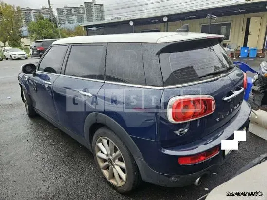 Photo 2 of 21: 2018 MINI Cooper D Clubman, VIN WMWLR9106J2E68679 — Korean insurance auction