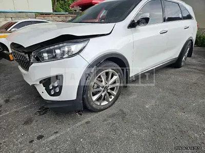 Photo 1 of 6: 2016 Kia Sorento 4WD — Korean insurance auction