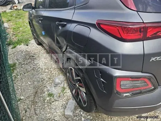 Photo 2 of 15: 2019 Hyundai Kona — Korean insurance auction