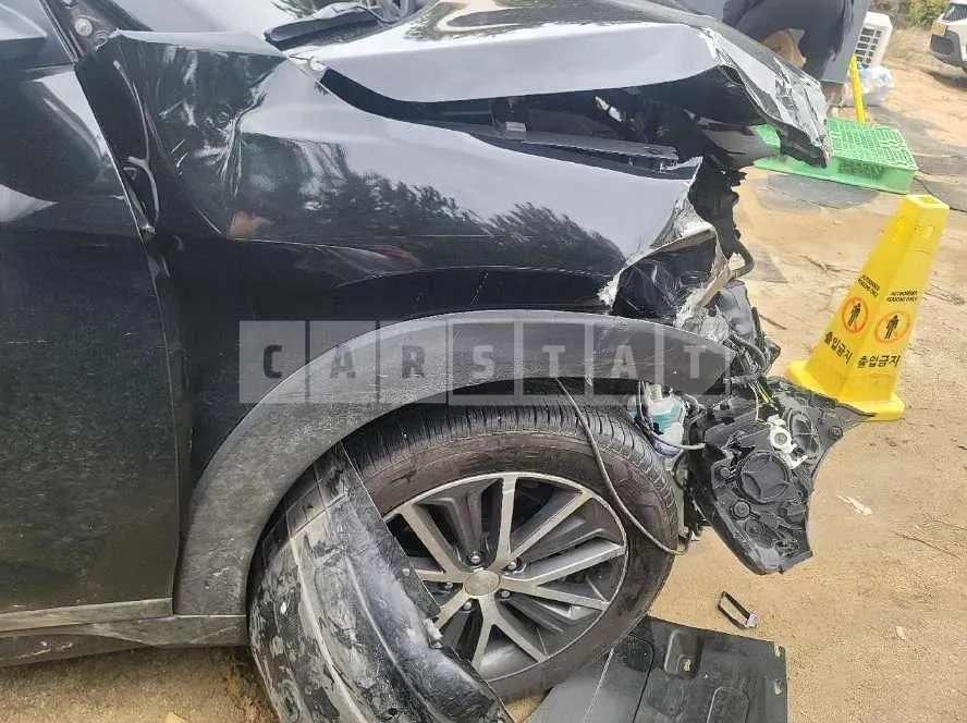 Photo 2 of 6: 2015 Hyundai Tucson TL — Korean insurance auction