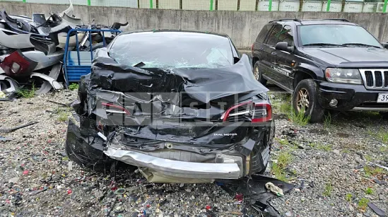 Photo 2 of 9: 2022 Tesla Model 3 LongRange, VIN 5YJ3E1EB6NF228740 — Korean insurance auction