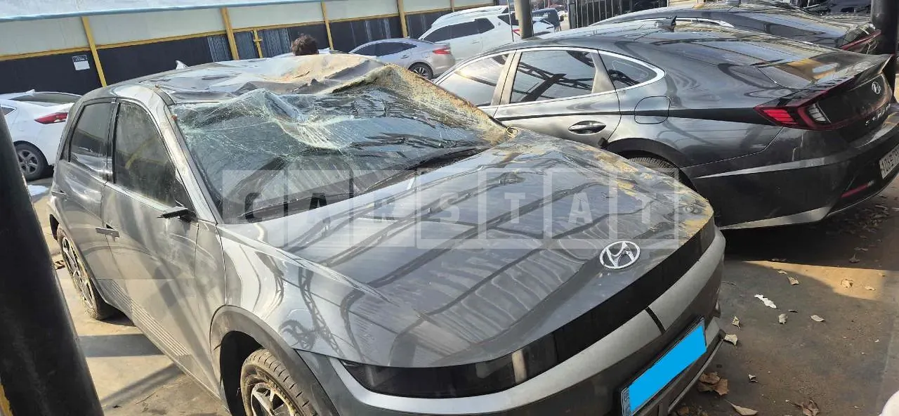 Photo 2 of 16: 2022 Hyundai IONIQ 5, VIN KMHKN81CPNU079233 — Korean insurance auction