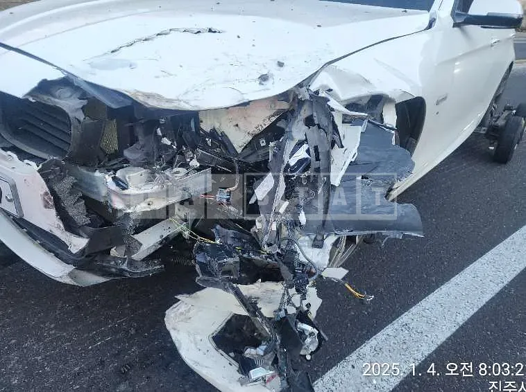 Photo 2 of 12: 2016 BMW 530d xDrive — Korean insurance auction