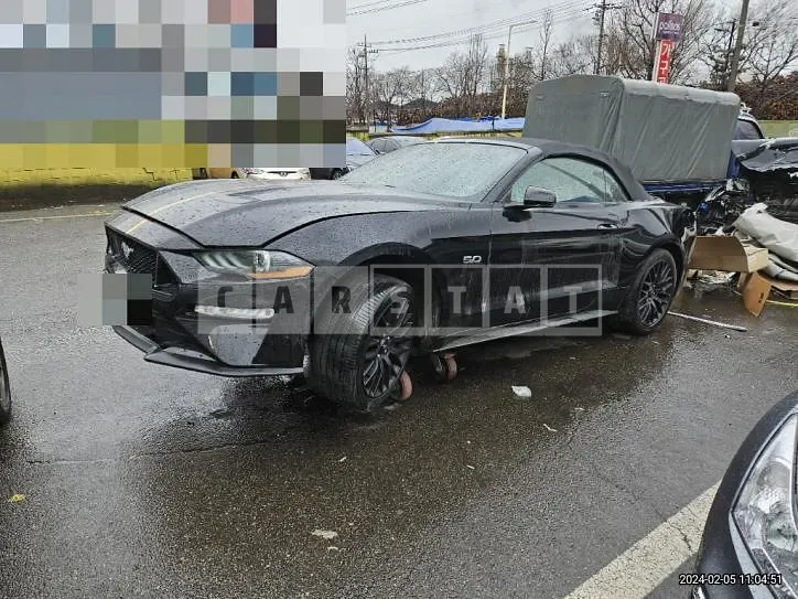 Photo 2 of 10: 2018 Ford Mustang GT 5.0 Convertible, VIN 1FATP8FF9K5128042 — Korean insurance auction