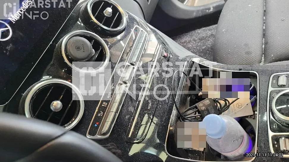 Photo 2 of 49: 2020 Mercedes-Benz C220 d 4Matic, VIN W1KWF1FB2LR568201 — Korean insurance auction