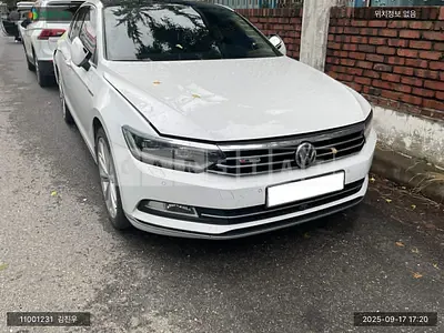 Photo 1 of 39: 2018 Volkswagen Passat GT 2.0 TDI 4MOTION, VIN WVWZZZ3CZJE139084 — Korean insurance auction