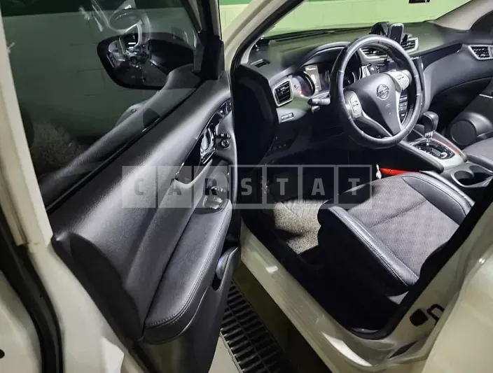 Photo 2 of 9: 2015 Nissan Qashqai, VIN SJNDJ18E0FA217720 — Korean insurance auction