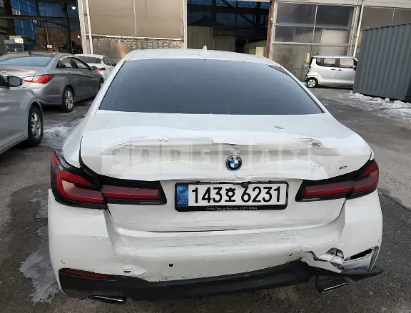 Photo 2 of 6: 2022 BMW 530e, VIN WBA51AG00NCH79470 — Korean insurance auction