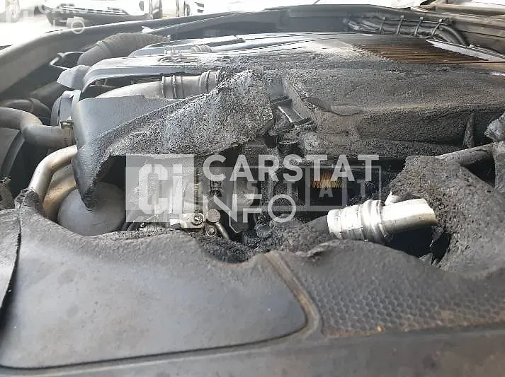Photo 2 of 15: 2015 Mercedes-Benz S500 L, VIN WDDUG8CB3FA139704 — Korean insurance auction
