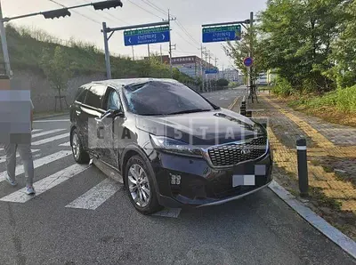 Photo 1 of 11: 2017 Kia Sorento — Korean insurance auction