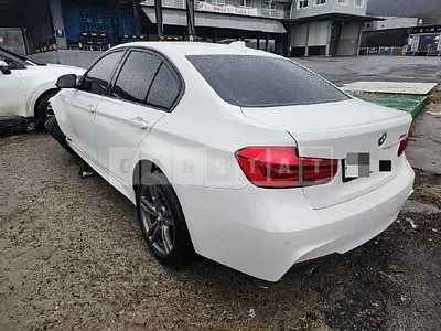 Photo 1 of 16: 2018 BMW 320i, VIN WBA8A9106JAE92189 — Korean insurance auction
