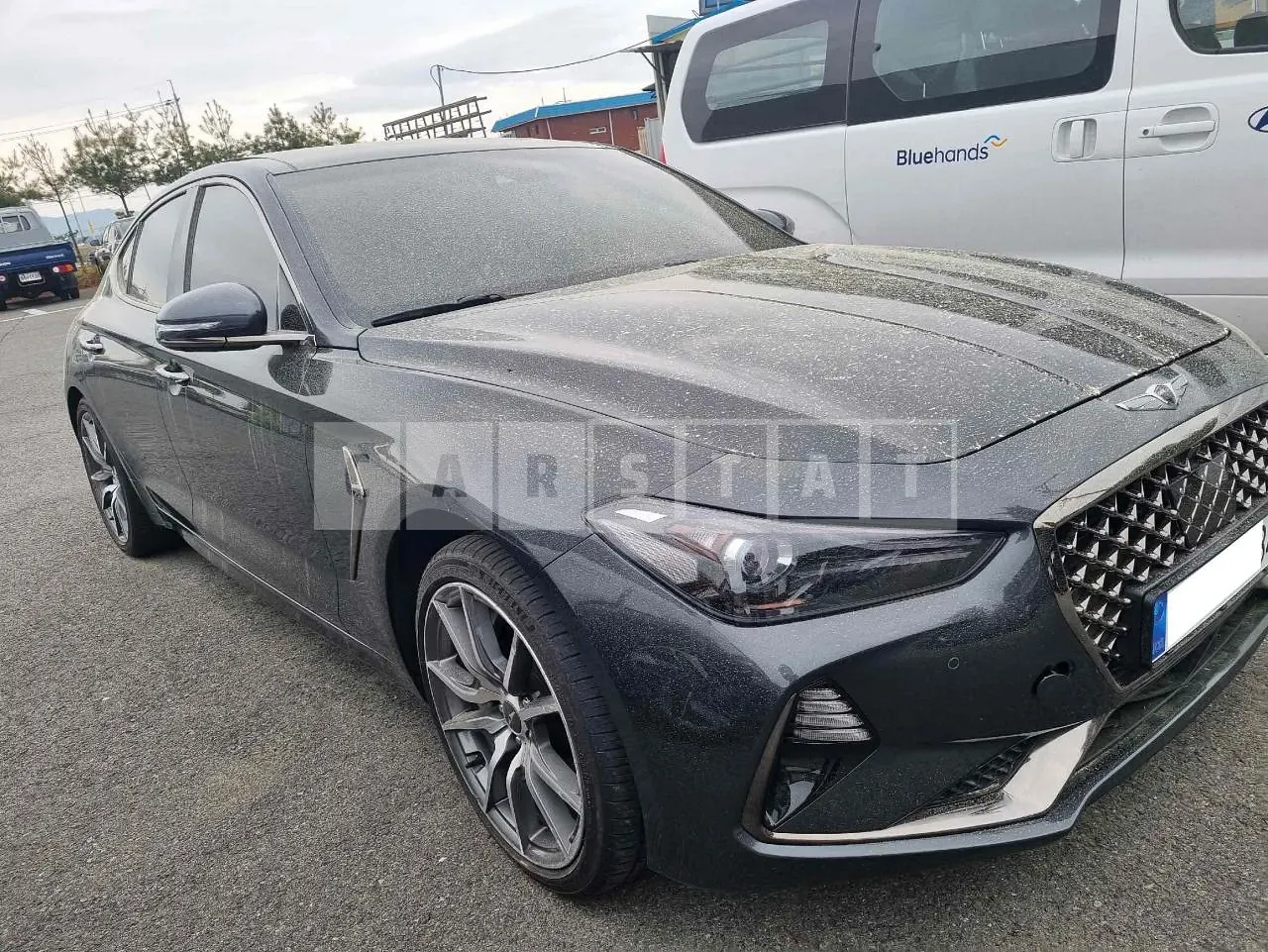 Photo 2 of 22: 2020 Genesis G70, VIN KMTG341ADLU072207 — Korean insurance auction