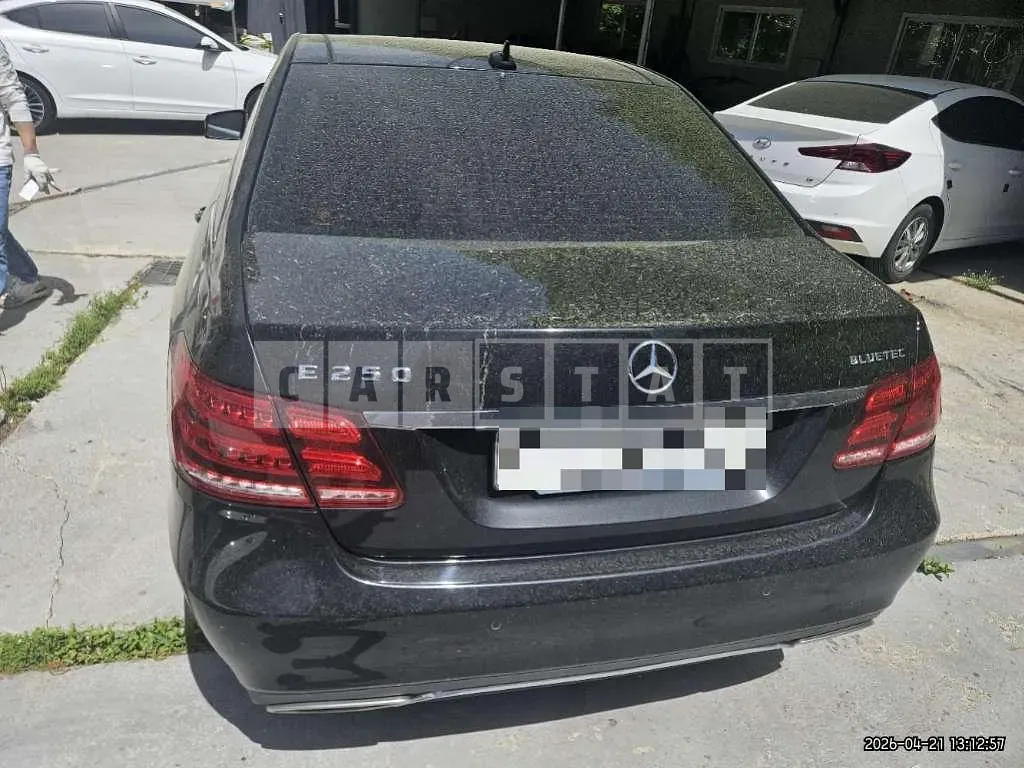 Photo 2 of 22: 2015 Mercedes-Benz E250 BlueTec 4Matic — Korean insurance auction