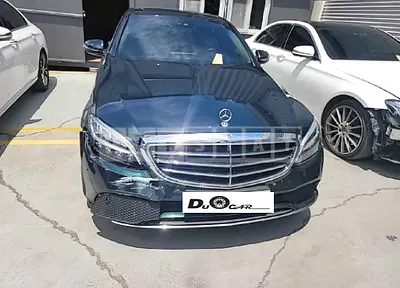 Photo 1 of 34: 2019 Mercedes-Benz C220d 4Matic, VIN WDDWF1FB6KR443006 — Korean insurance auction