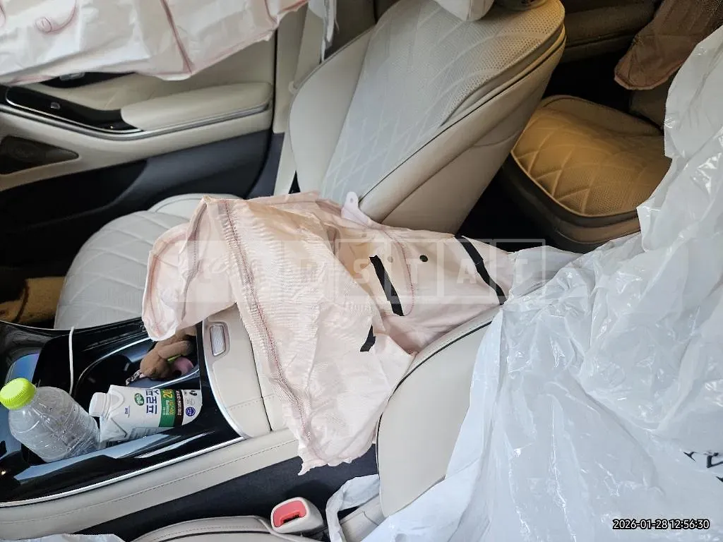 Photo 2 of 37: 2024 Mercedes-Benz S 450 4Matic — Korean insurance auction