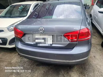 Photo 1 of 9: 2015 Volkswagen Passat 2.0 TDI — Korean insurance auction