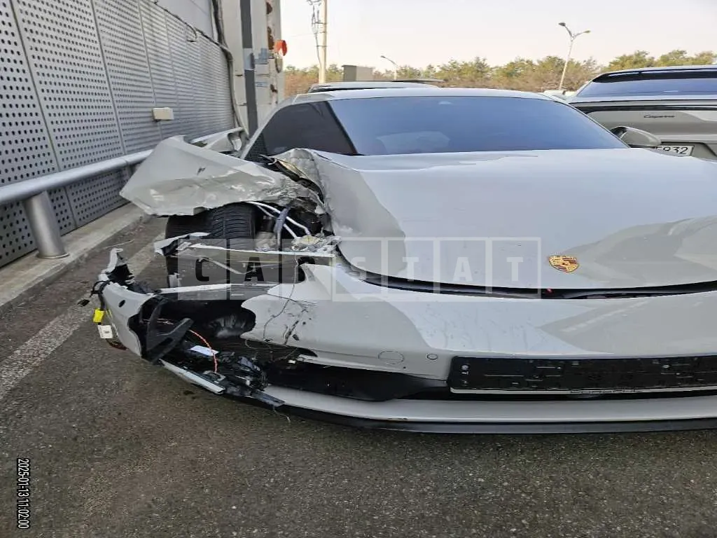 Photo 2 of 29: 2021 Porsche 718 Cayman GTS 4.0 — Korean insurance auction