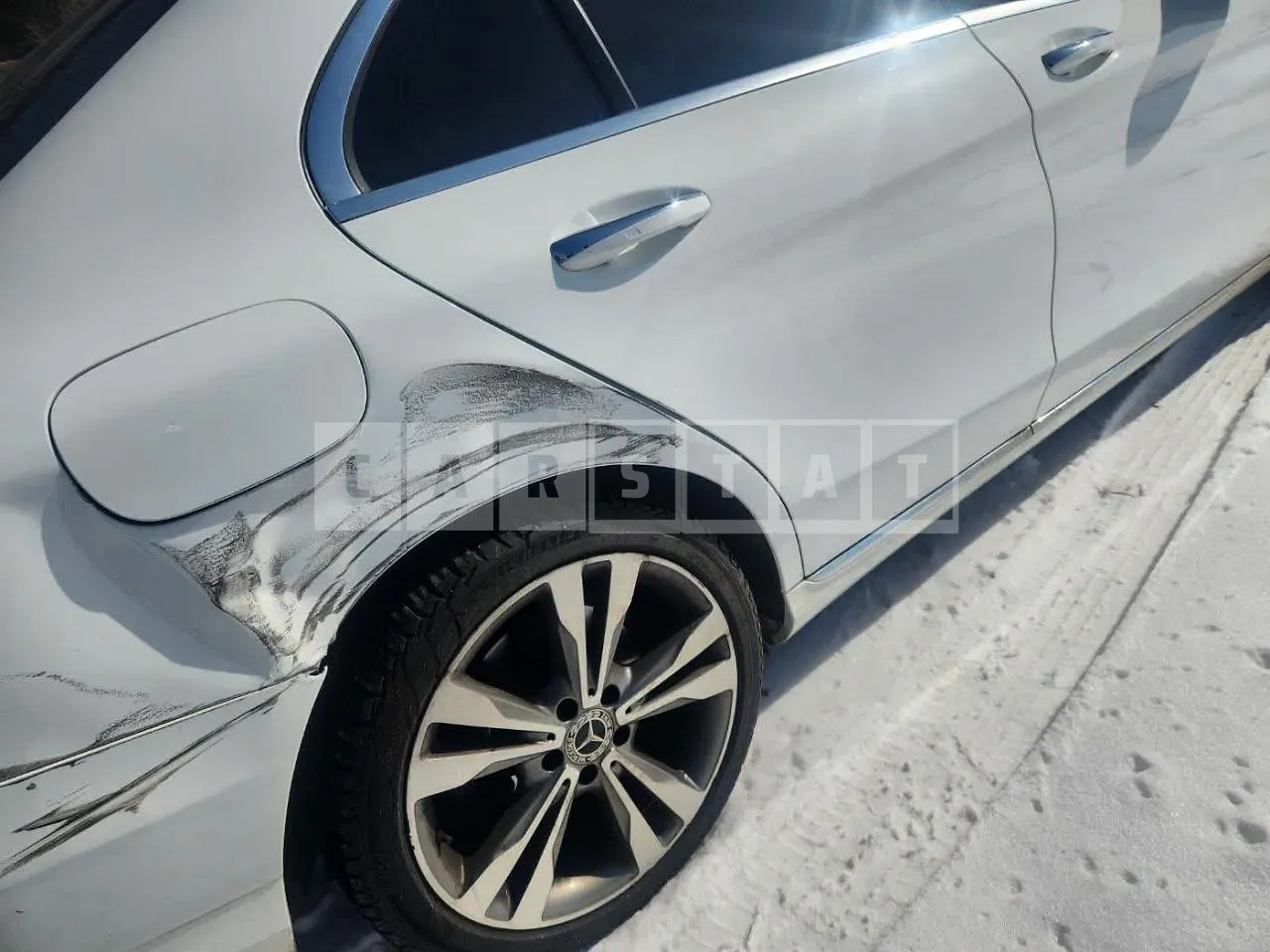 Photo 2 of 5: 2018 Mercedes-Benz C220 d, VIN WDDWF0EB7JR383618 — Korean insurance auction
