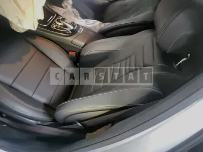 Photo 1 of 9: 2019 Mercedes-Benz E300, VIN WDDZF4JB6KA518310 — Korean insurance auction