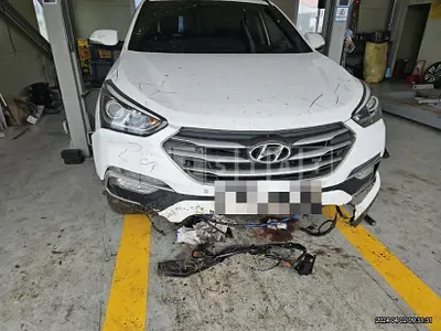 Photo 1 of 38: 2017 Hyundai Santa Fe DM 2.0 — Korean insurance auction