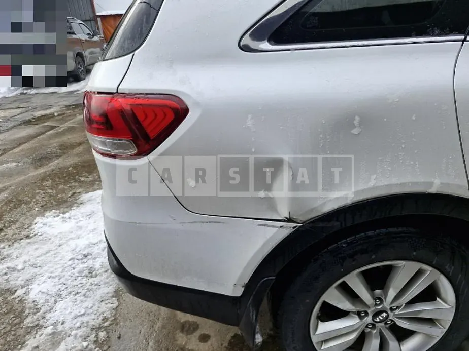 Photo 2 of 7: 2017 Kia Sorento 4WD — Korean insurance auction