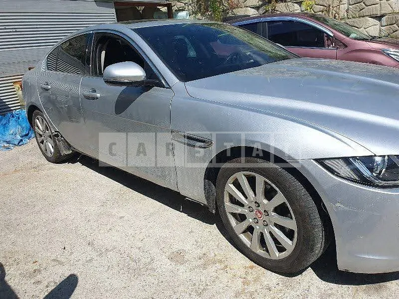 Photo 2 of 14: 2017 Jaguar XE 20d, VIN SAJAB4BN8HCP10788 — Korean insurance auction