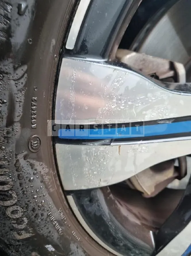 Photo 2 of 6: 2022 Mercedes-Benz (parts) EQB300 4Matic Wheels — Korean insurance auction