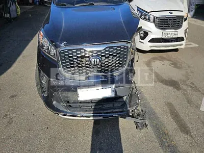 Photo 1 of 37: 2017 Kia Sorento /Sorrento, VIN KNAPS81ABJA400273 — Korean insurance auction