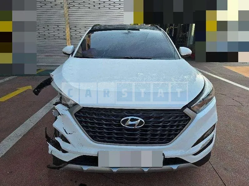 Photo 2 of 6: 2017 Hyundai Tucson — Korean insurance auction