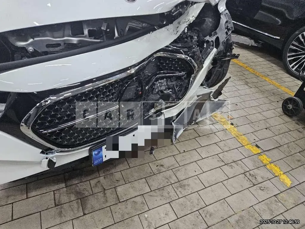Photo 2 of 69: 2025 Mercedes-Benz E200 — Korean insurance auction