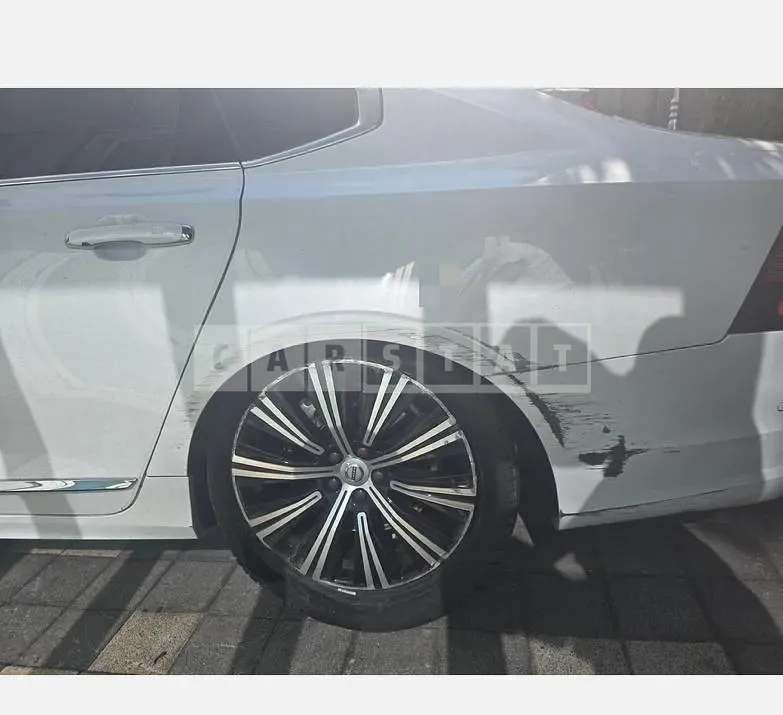 Photo 2 of 17: 2023 Volvo S90B5 — Korean insurance auction