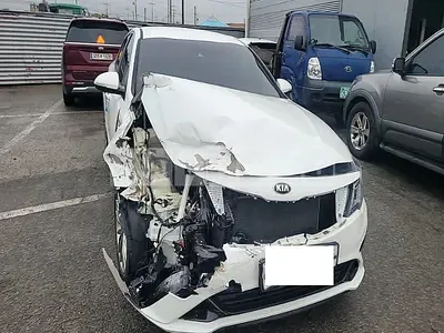 Photo 1 of 6: 2020 Kia K5 — Korean insurance auction